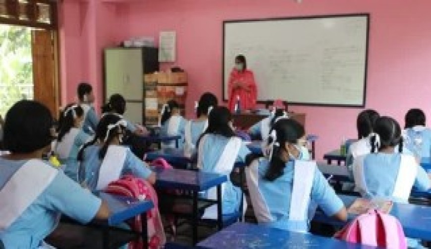 শিক্ষার্থীদের ক্ষতি পুষিয়ে নিতে শনিবারও ক্লাস