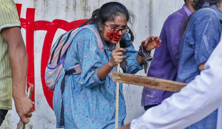 সাহসিকতার সঙ্গে দাঁড়িয়ে, নীরবে চলে গেছেন