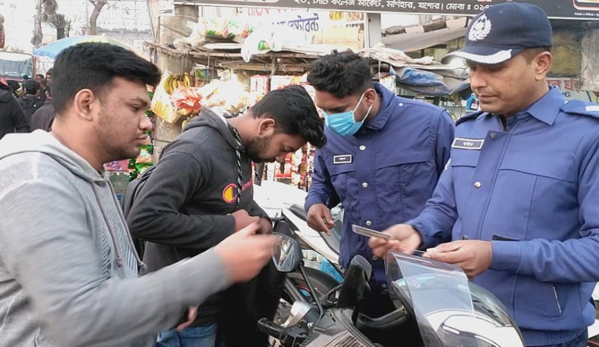 নির্বাচনী নিরাপত্তায় জেলাজুড়ে যশোর পুলিশের ব্লক রেইড শুরু