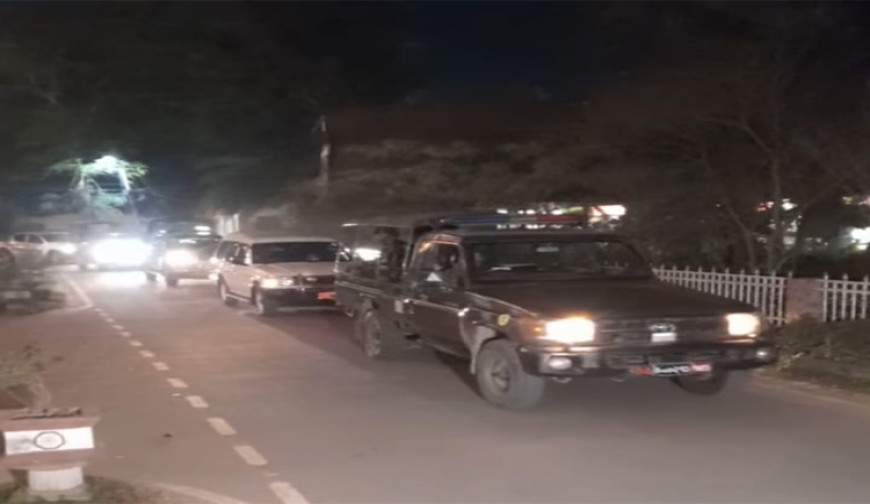 আইনশৃঙ্খলা পরিস্থিতি স্বাভাবিক রাখতে যশোরে প্রশাসনের যৌথ মহড়া