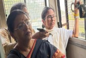 মমতা বন্দ্যোপাধ্যায়সহ  ভারতের সাবেক চার মুখ্যমন্ত্রী আটক