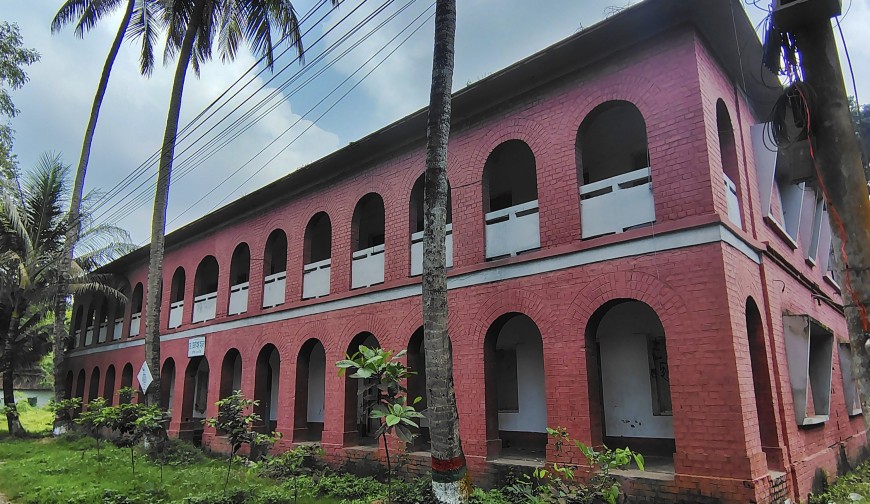 দীর্ঘ প্রতীক্ষার অবসানের পর খুলতে পারে বিএল কলেজের বন্ধ হলগুলো