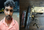 বেনাপোলে ভ্যানের ছাউনিতে লুকানো পিস্তল-গুলিসহ চালক গ্রেপ্তার