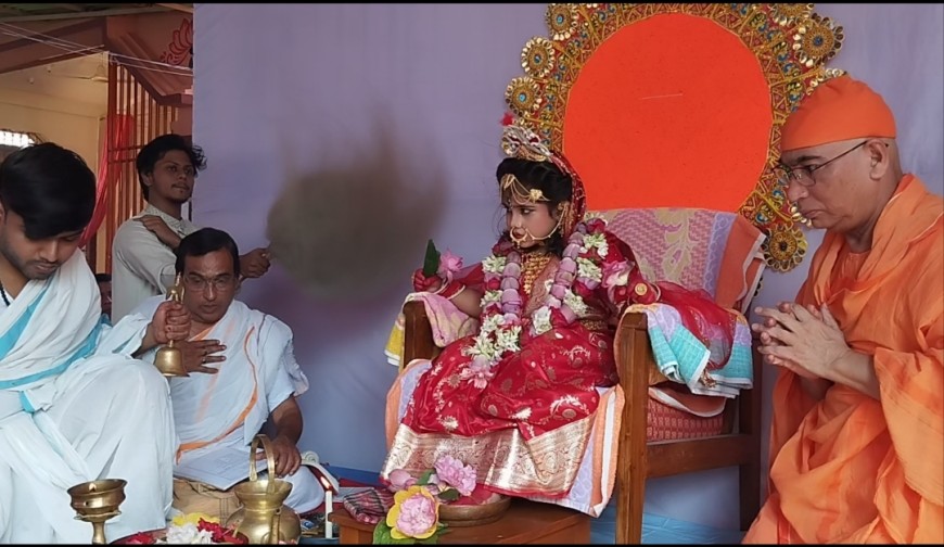 যশোরে ভাবগাম্ভীর্যের মধ্য দিয়ে মহাষ্টমী উদযাপিত