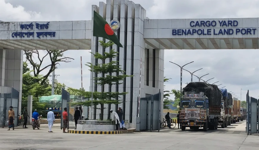 বেনাপোলে দীর্ঘ ছুটি শেষে বাণিজ্য শুরু, সার্ভার জটিলতায় প্রথম দিনেই ভোগান্তি