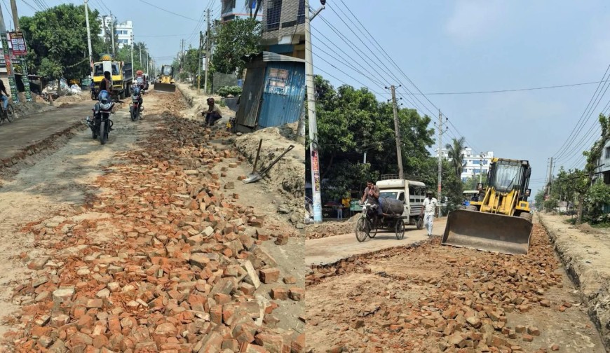 ঝিনাইদহে সাড়ে ৪ কিলোমিটার রাস্তা নির্মাণে ম্যাকাডমের স্থলে দেওয়া হচ্ছে আস্ত ইট