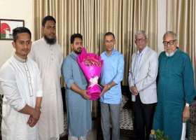 নাহিদ ইসলামের বাসায় তারেক রহমান