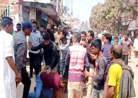 কালীগঞ্জে বিএনপি কার্যালয়ে সভা চলাকালে দুই পক্ষের মধ্যে সংঘর্ষ, পুলিশসহ আহত ১৩