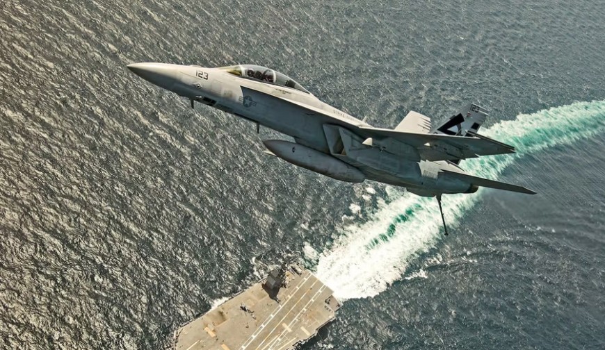 ইরানের ওপর মার্কিন সামরিক শ্রেষ্ঠত্ব স্পষ্ট, কিন্তু শেষটা কি ততটা সহজ?