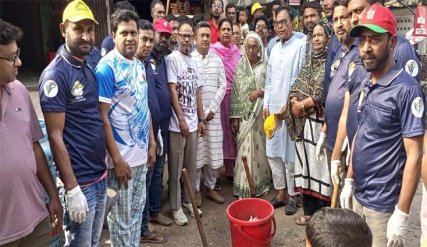 যশোরে স্বেচ্ছাসেবক দলের পরিচ্ছন্নতা কর্মসূচি পালন