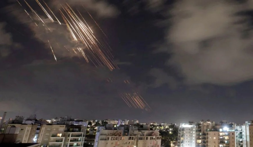 ইসরায়েলের অস্ত্র উৎপাদন স্থাপনায় ইরানের হামলা