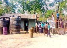 তেলের অবৈধ কারবার ঠেকাতে মাঠে ভিজিলেন্স টিম