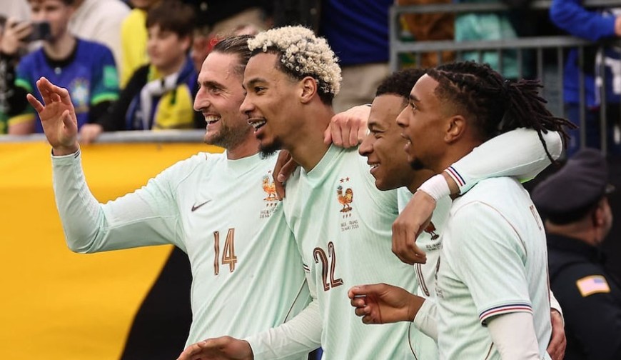 ব্রাজিলকে হারাল ১০ জনের ফ্রান্স