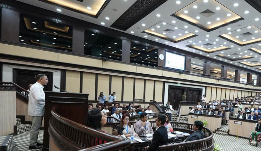 খেলোয়াড় জীবনে রাজনৈতিক দলের  সদস্য হবেন না, প্রধানমন্ত্রীর আহ্বান