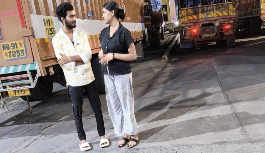 ঝাড়খণ্ড টু বেনাপোল, প্রেমের ট্রাকে এক রোমান্টিক সংসার