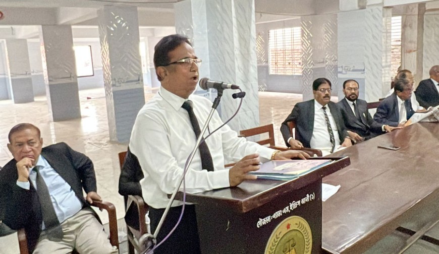 যশোরের তিনটি আদালত বর্জনের ঘোষণা আইনজীবী সমিতির