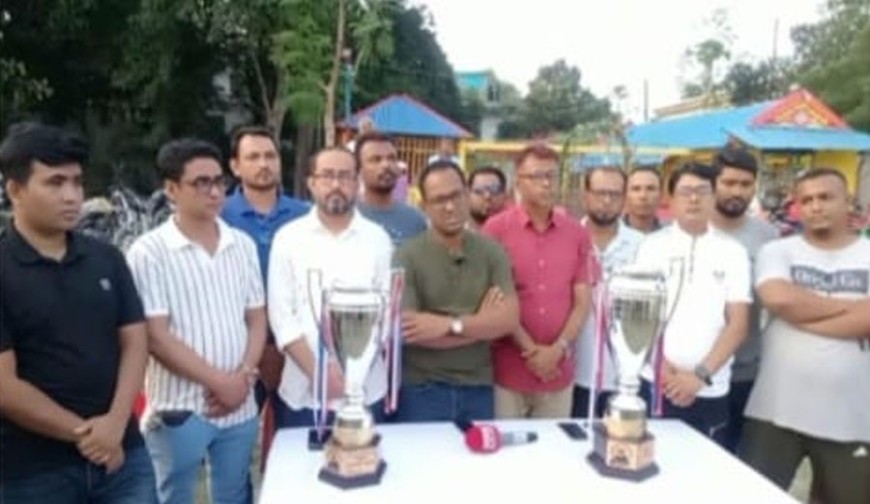 বেনাপোলে আলীকদর স্মৃতি ক্রিকেট টুর্নামেন্টের ট্রফি উন্মোচন