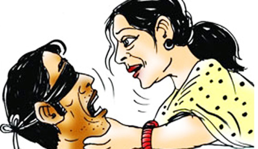 যৌতুকের অভিযোগে স্ত্রী’র নামে স্বামীর মামলা