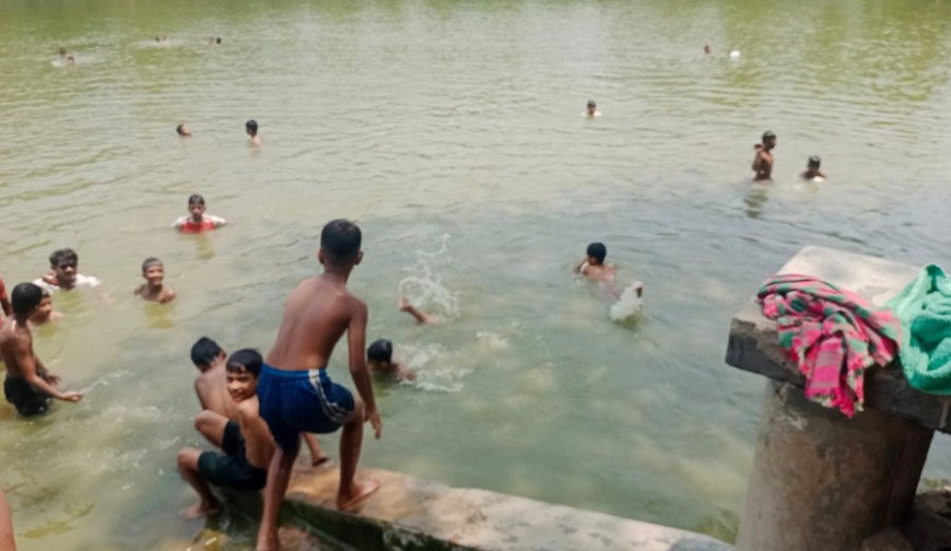 গরমে নেই স্বস্তি, কাল নামতে পারে বৃষ্টি