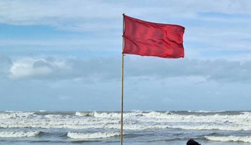 দেশের চার সমুদ্রবন্দরকে ৩ নম্বর সতর্ক সংকেত