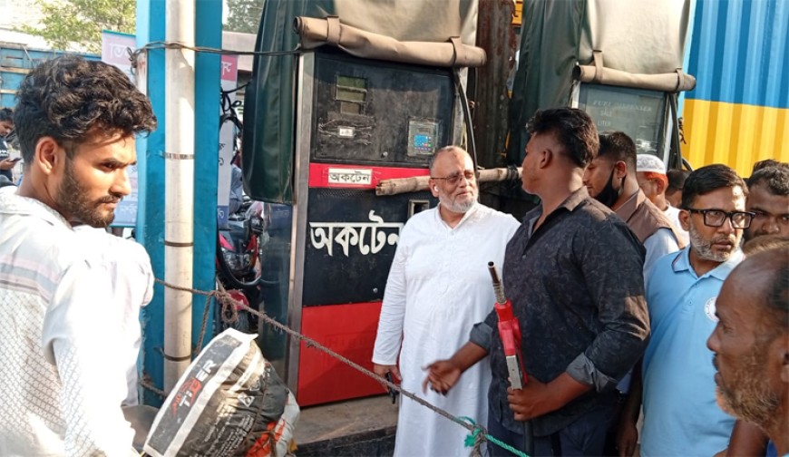 ঝিকরগাছায় পাম্পে দীর্ঘ লাইন এখন নৈমিত্তিক ঘটনা: পরিদর্শন করলেন এমপি ফরিদ