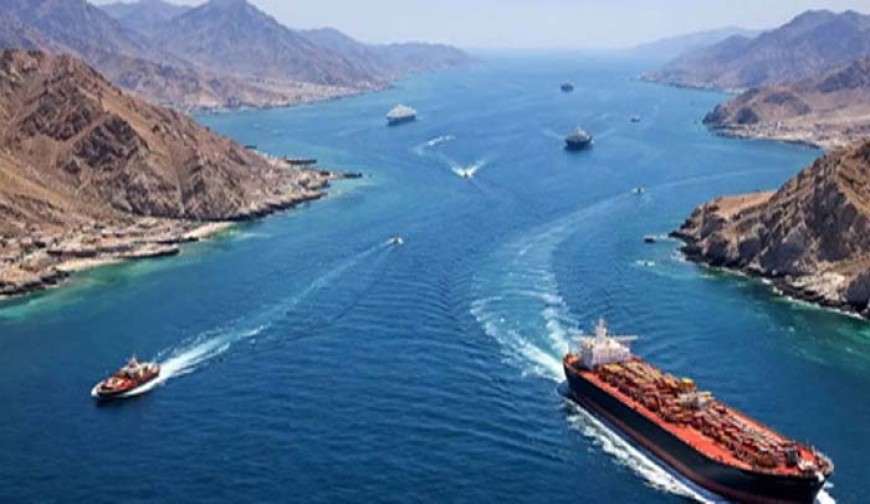 অস্থায়ী যুদ্ধবিরতিতে হরমুজ উন্মুক্ত করবে না ইরান