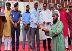 বন্ধ কলকারখানা চালু করে শ্রমিকদের কাজ ফিরিয়ে দেবে সরকার: বিদ্যুৎ প্রতিমন্ত্রী
