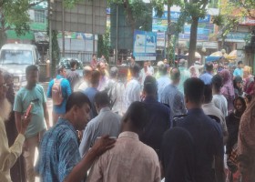 হাসপাতাল চত্বরে গাড়ি পার্কি ঠেকাতে অভিযান, একটি অ্যাম্বুলেন্স জব্দ ও জরিমানা