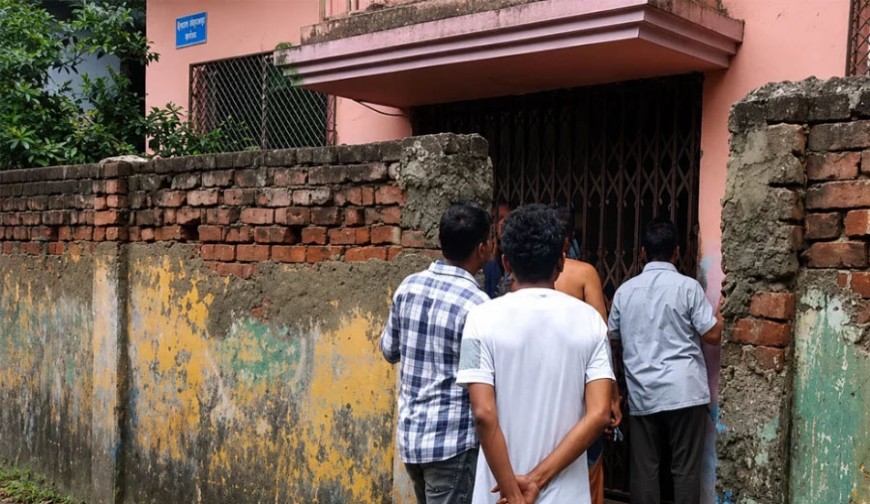 আত্মীয়ের বাসা থেকে স্বামী-স্ত্রী ও সন্তানের মরদেহ উদ্ধার