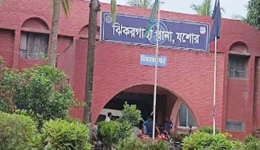 ঝিকরগাছায় বাড়ির পাশে বাঁশবাগানে মিলল যুবকের মরদেহ
