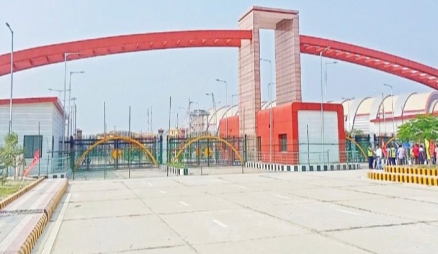 ঈদের ছুতিতে বেনাপোল বন্দরে ৭ দিন আমদানি-রপ্তানি বন্ধ