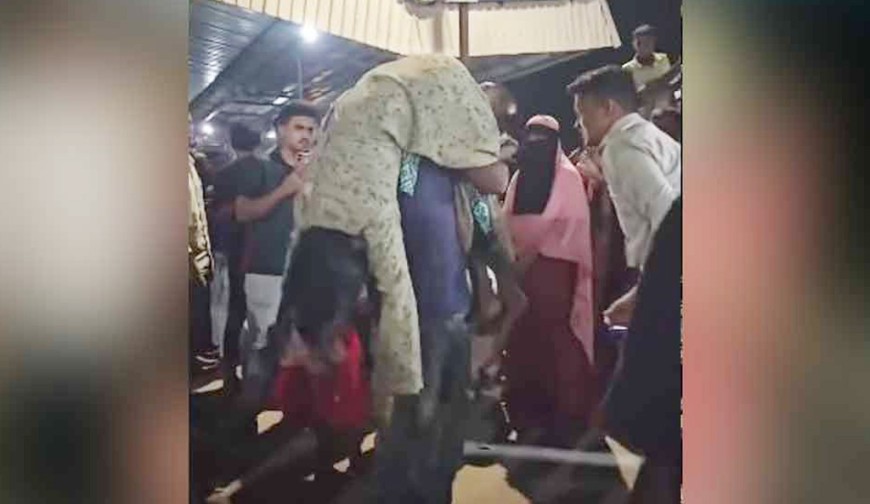 ট্রেনের ধাক্কায় মা-ছেলের মৃত্যু, যে দৃশ্য কাঁদাল সবাইকে