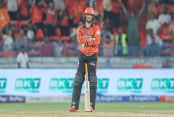 অরেঞ্জ ক্যাপ ফিরে পেলেন অভিষেক, বেগুনি টুপির লড়াইয়ে তিনে রাবাদা