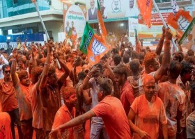পশ্চিমবঙ্গে মমতা-সহ ২২ মন্ত্রীর পরাজয়, ৯ মে বিজেপির শপথ