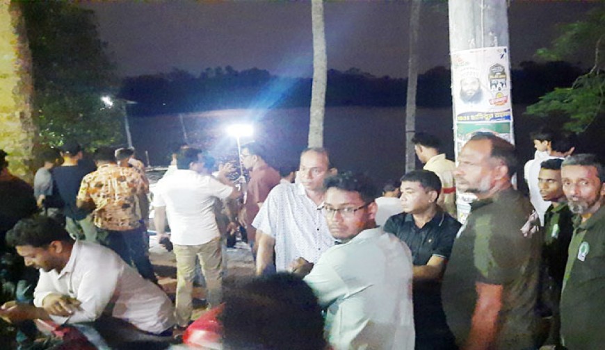 বাগেরহাটে মাজারের দীঘির কুমির টেনে নিল ৭ বছরের শিশুকে
