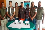 শার্শায় ডিবির অভিযানে দুই  বিদেশি পিস্তল উদ্ধার, আটক ২