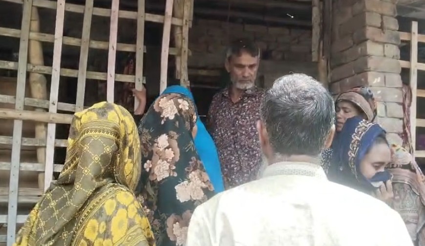১৪ বছর পর পরবাস থেকে ফিরলেন ছেলে,  বরণ করতে গিয়ে লাশ হলো পুরো পরিবার