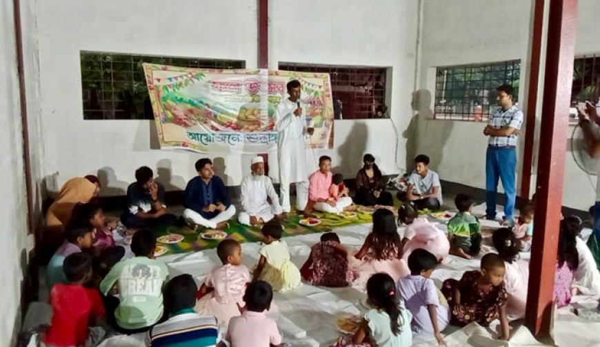 সুবিধাবঞ্চিত শিশুদের নিয়ে শুদ্ধাঙ্গন স্কুলে ফল উৎসব