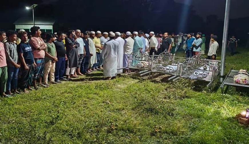 লক্ষ্মীপুরে খুন মা ও তিন মেয়ে কুমিল্লায় পাশাপাশি কবরে সমাহিত