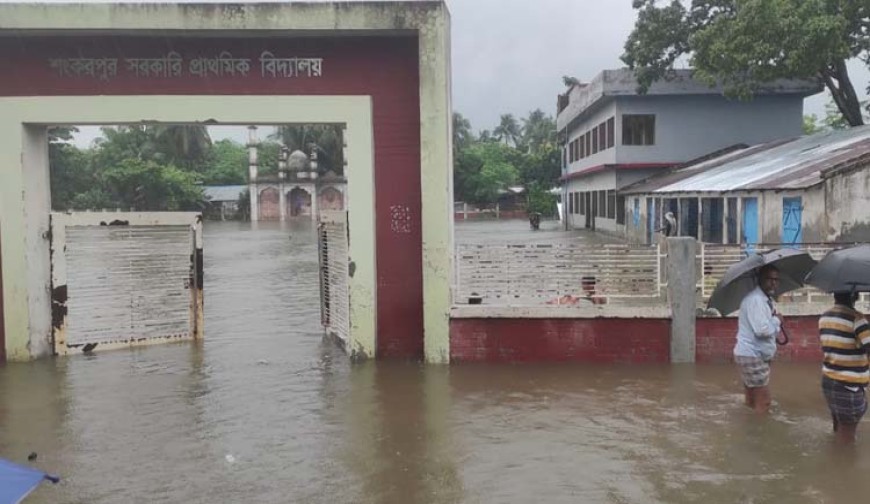 যশোর শহরে বৃষ্টি মানেই অর্ধেক তলিয়ে যাওয়া