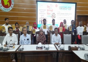 বিশ্ব জনসংখ্যা দিবসে যশোরে শ্রেষ্ঠ কর্মী ও প্রতিষ্ঠান পুরস্কৃত
