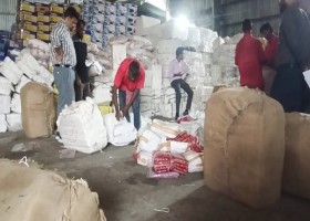 বেনাপোল থেকে ‘হাওয়া’ হওয়া পণ্য বন্দরের শেডেই উদ্ধার