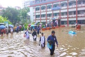 কুমিল্লায় পানির মধ্যে পরীক্ষা