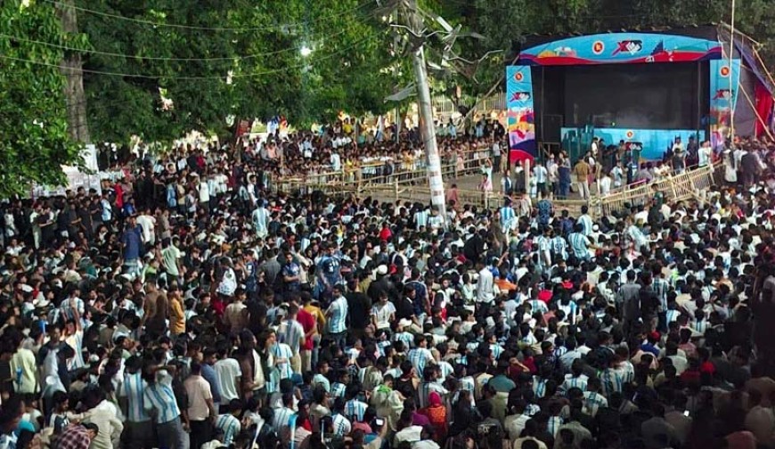 ফুটবল জ্বরে বুদ গোটা দেশ