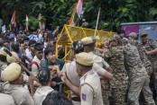 বিক্ষোভ চালিয়ে যাওয়ার ঘোষণা ককরোচ জনতা পার্টির