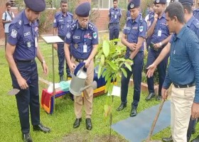পুলিশ সদস্য মাদক কিংবা অপকর্মে জড়ালে কঠিন শাস্তি: খুলনার ডিআইজি