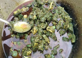 রান্নার পর মাংস সবুজ হয়ে যায় কেন?