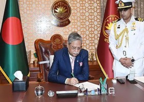যা লেখা আছে রাষ্ট্রপতির পদত্যাগপত্রে