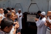 যশোরে রাস্তা ও ড্রেন নির্মাণকাজের উদ্বোধন করলেন অনিন্দ্য ইসলাম অমিত