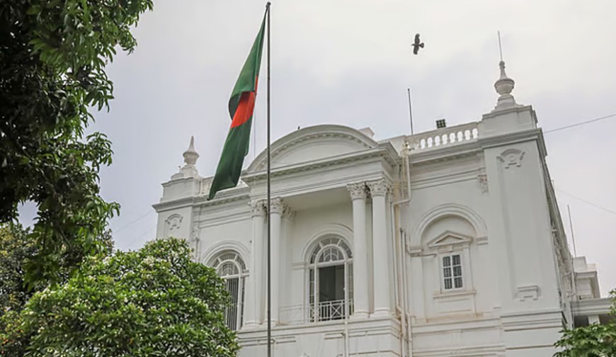 ২ সাংবাদিক ও ২৫ অভিনেতা–অভিনেত্রীর বিরুদ্ধে ট্রাইব্যুনালে অভিযোগ
